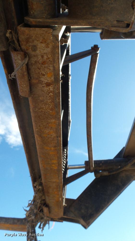 image for item DW9171 Ford L785 skid steer