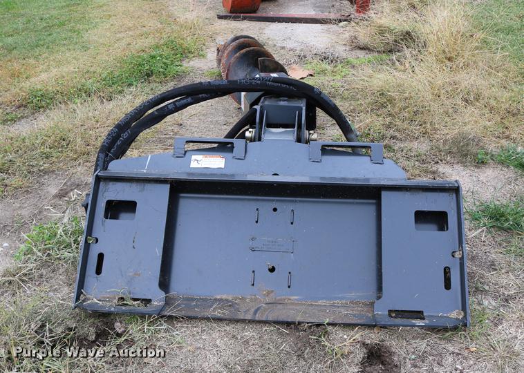 image for item DW9879 2015 Bobcat 15C auger