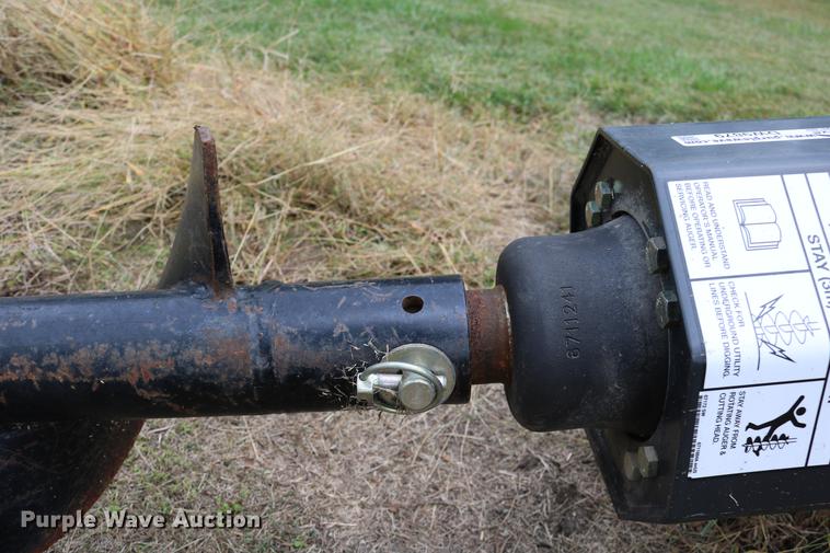 image for item DW9879 2015 Bobcat 15C auger