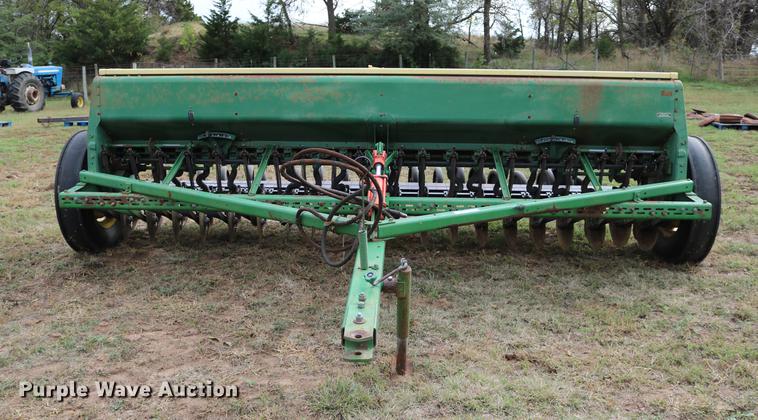 image for item DW9947 John Deere 8350 grain drill