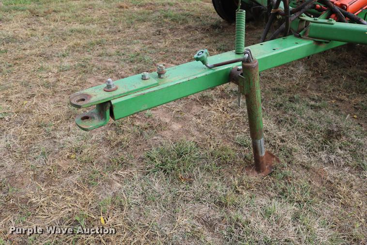 image for item DW9947 John Deere 8350 grain drill