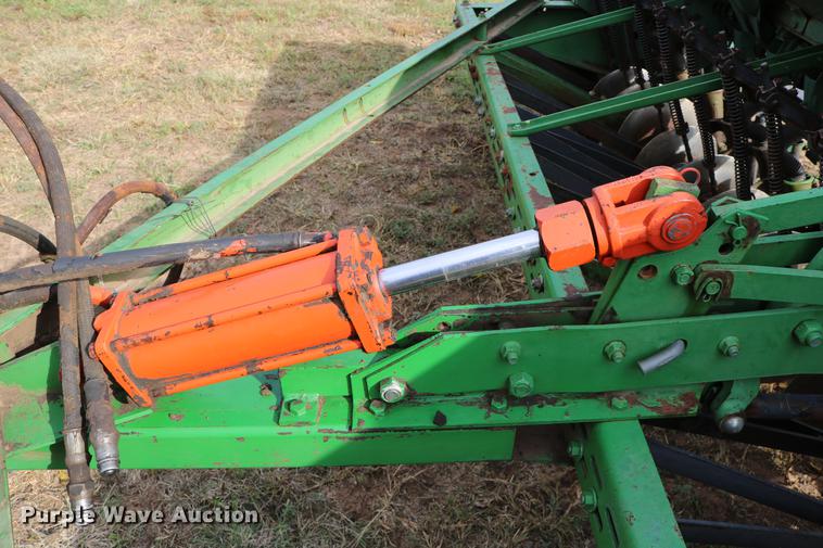 image for item DW9947 John Deere 8350 grain drill