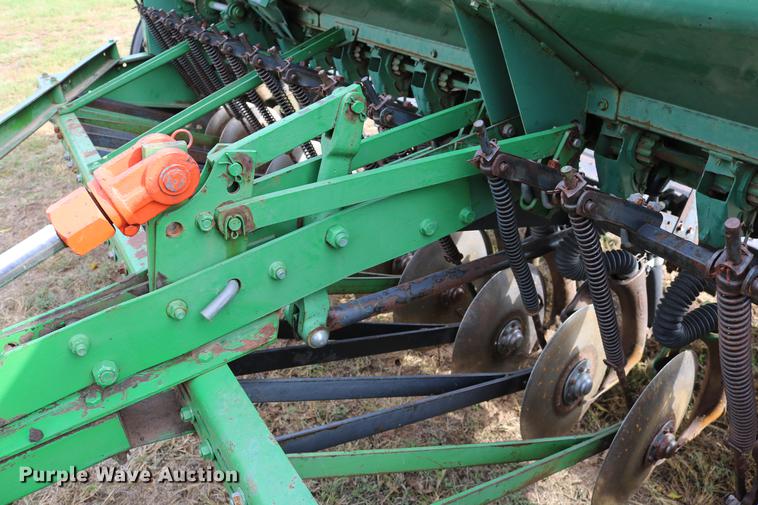 image for item DW9947 John Deere 8350 grain drill