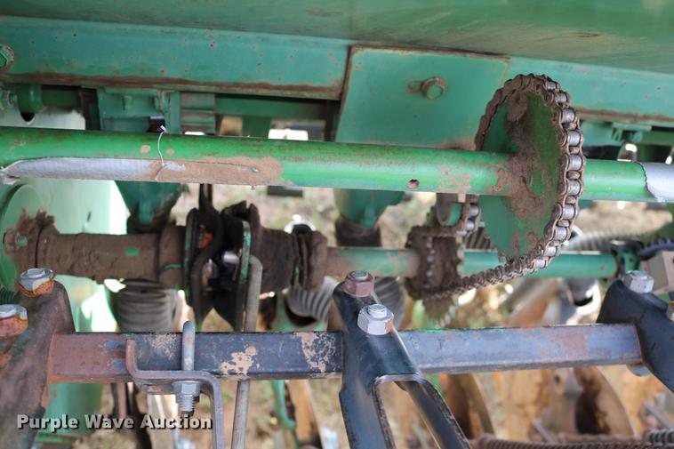 image for item DW9947 John Deere 8350 grain drill