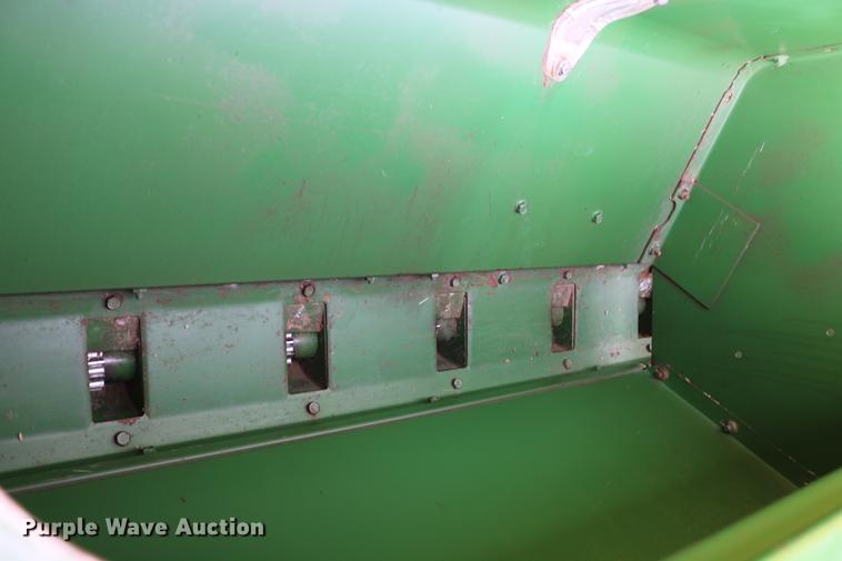 image for item DW9947 John Deere 8350 grain drill