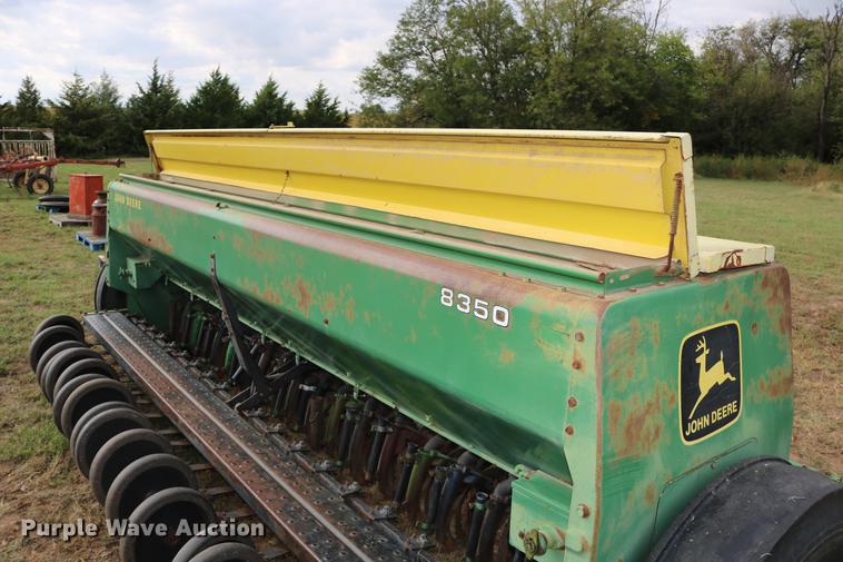 image for item DW9947 John Deere 8350 grain drill