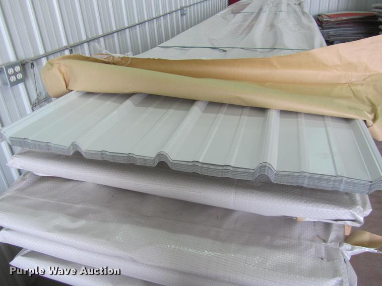 image for item G1484 (30) sheets of metal siding/roofing