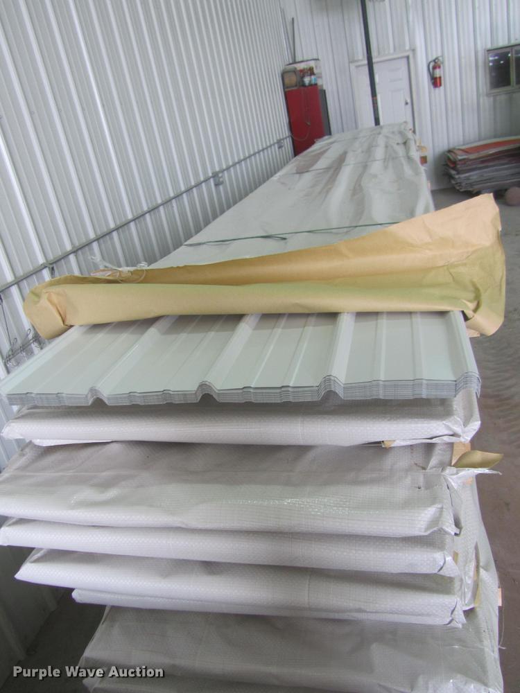 image for item G1484 (30) sheets of metal siding/roofing