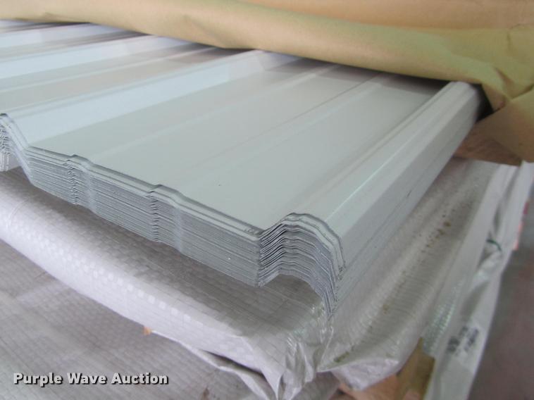 image for item G1484 (30) sheets of metal siding/roofing