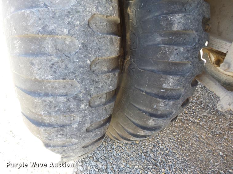 image for item K6340 1972 Chevrolet C60 grain truck