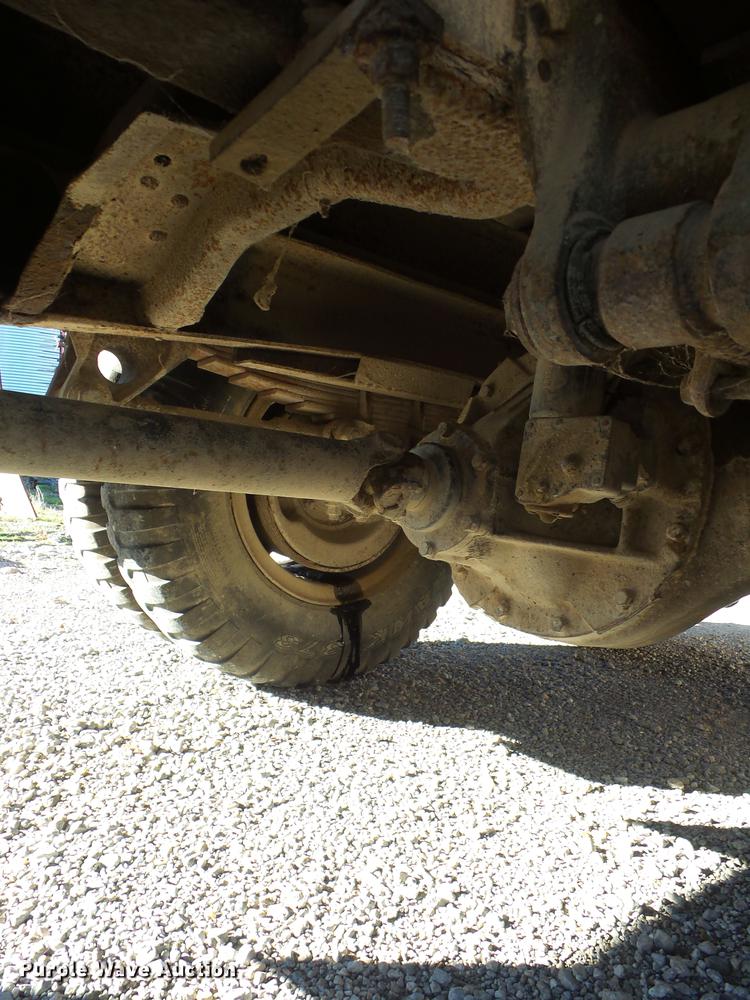 image for item K6340 1972 Chevrolet C60 grain truck