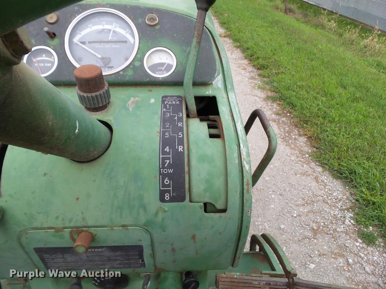 image for item L5640 1971 John Deere 3010 tractor