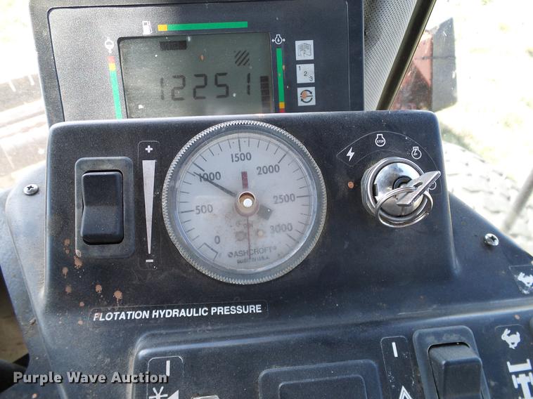 image for item L6298 1998 Case IH 8870 self-propelled windrower