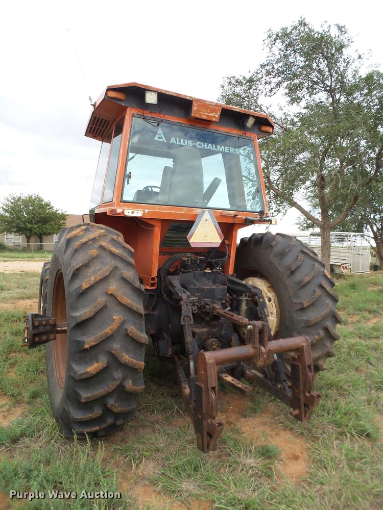 image for item L6656 1982 Allis Chalmers 8050 MFWD tractor