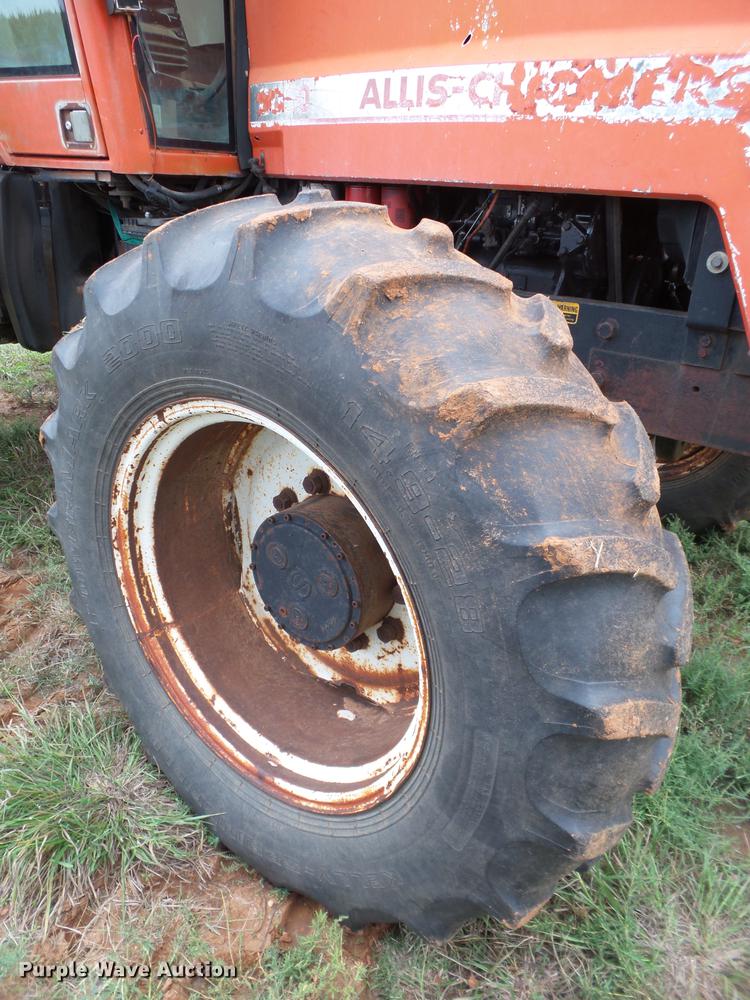 image for item L6656 1982 Allis Chalmers 8050 MFWD tractor