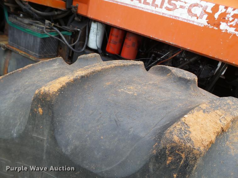 image for item L6656 1982 Allis Chalmers 8050 MFWD tractor