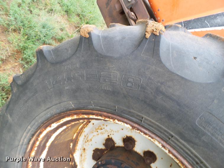 image for item L6656 1982 Allis Chalmers 8050 MFWD tractor