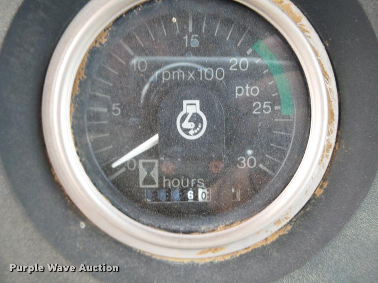 image for item L6656 1982 Allis Chalmers 8050 MFWD tractor