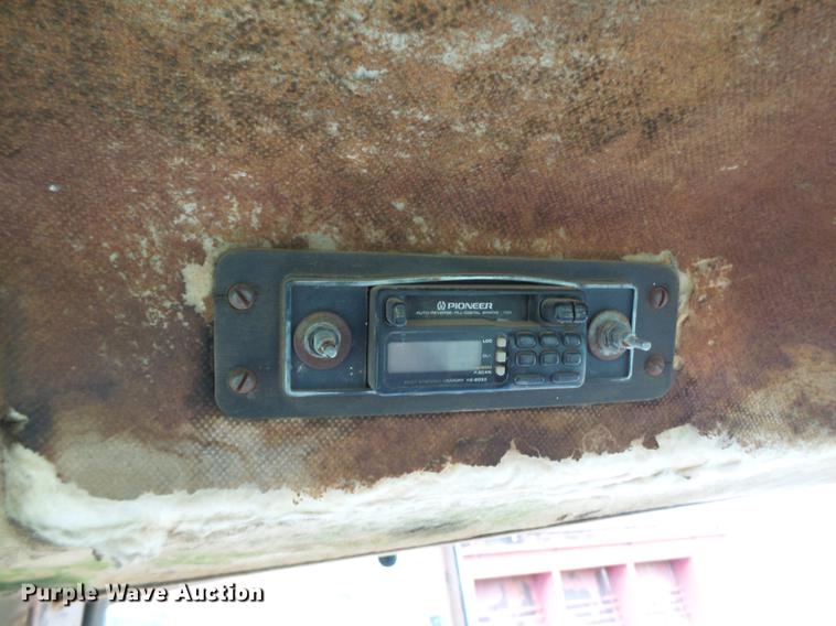 image for item L6656 1982 Allis Chalmers 8050 MFWD tractor