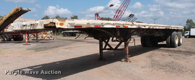 image for item DB0236 1974 Fontaine flatbed trailer