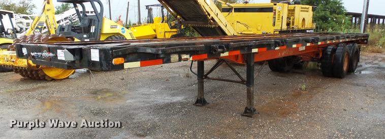 image for item DB4180 1971 Trailmobile flatbed trailer