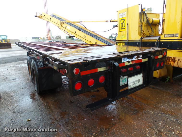 image for item DB4180 1971 Trailmobile flatbed trailer