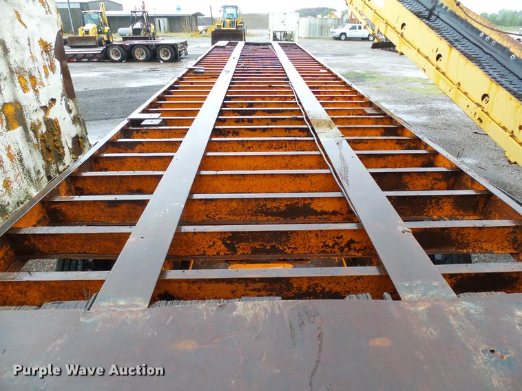 image for item DB4180 1971 Trailmobile flatbed trailer