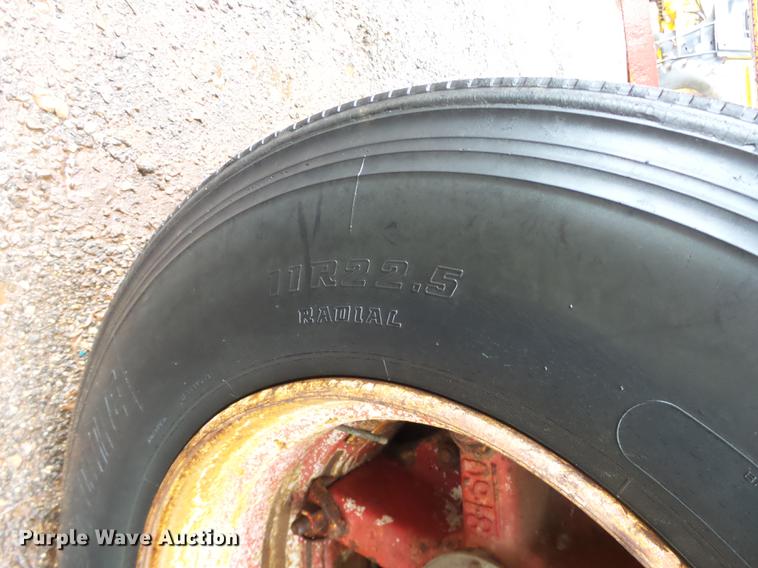 image for item DB4180 1971 Trailmobile flatbed trailer