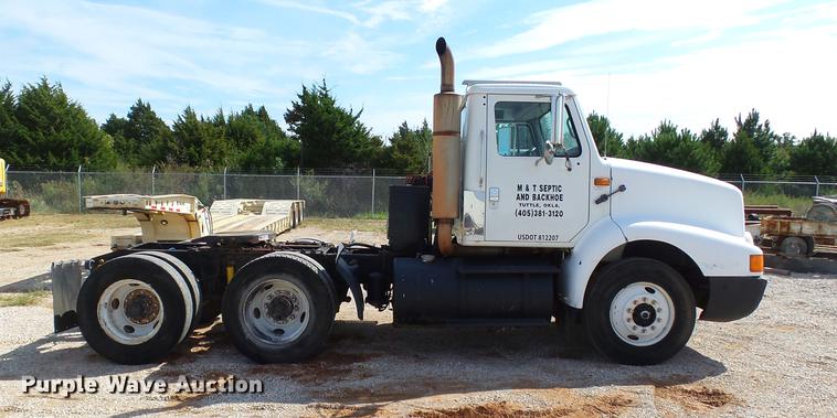 image for item DB4197 1996 International 8200 semi truck