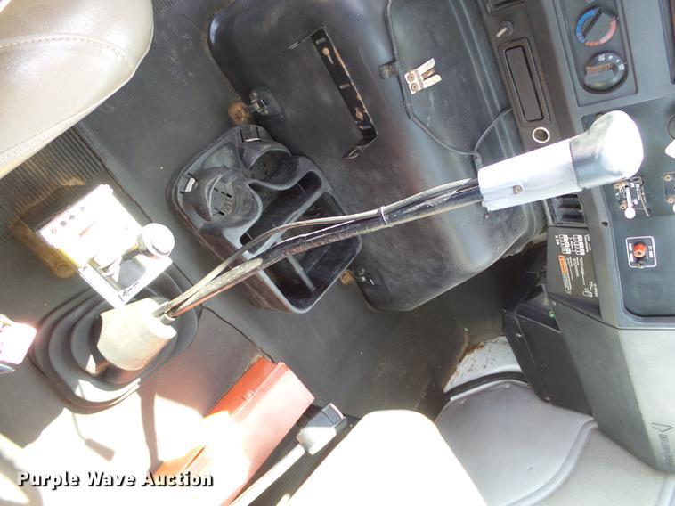 image for item DB4197 1996 International 8200 semi truck