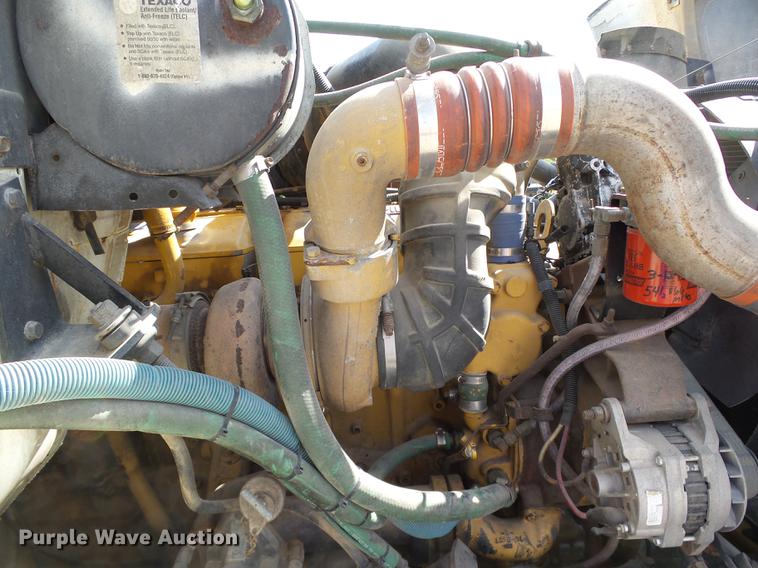 image for item DB4197 1996 International 8200 semi truck