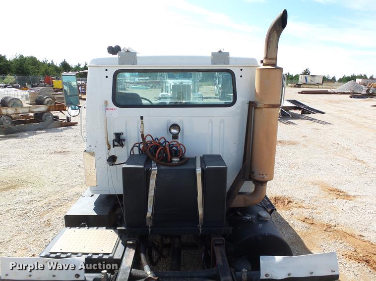 image for item DB4197 1996 International 8200 semi truck