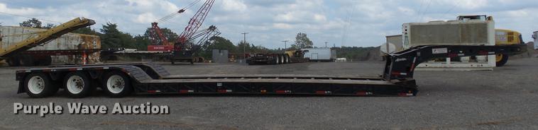 image for item DB4202 2004 Trail King Advantage TK110HDG-533 HG series lowboy equipment trailer