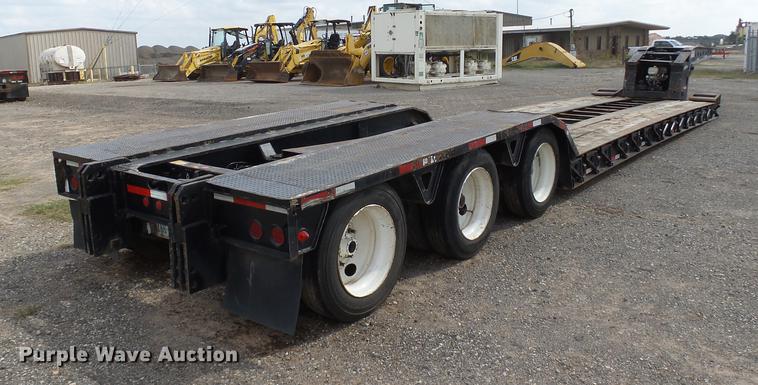 image for item DB4202 2004 Trail King Advantage TK110HDG-533 HG series lowboy equipment trailer