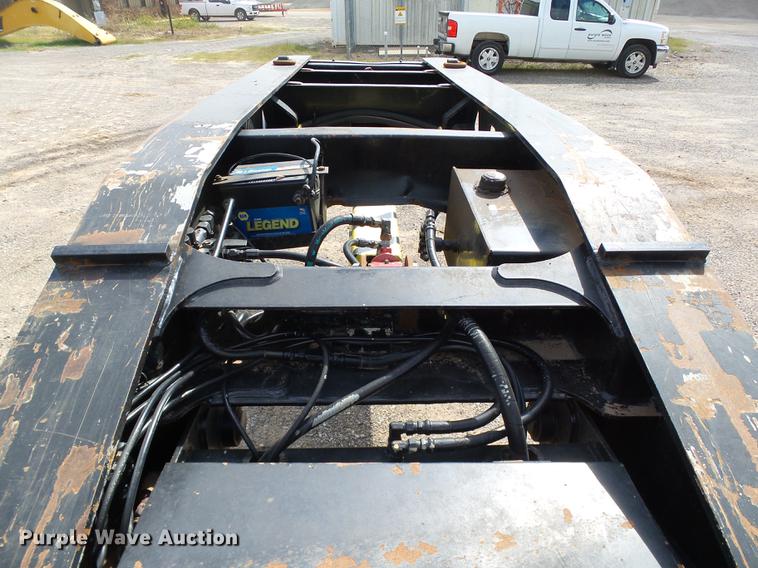 image for item DB4202 2004 Trail King Advantage TK110HDG-533 HG series lowboy equipment trailer
