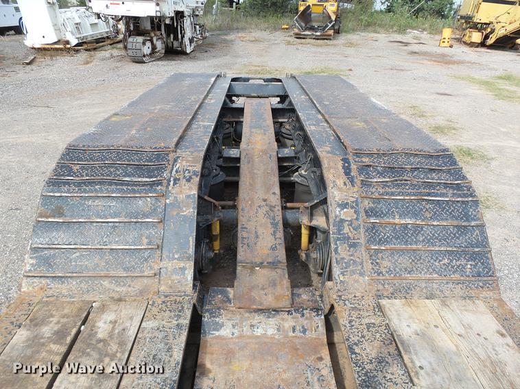 image for item DB4202 2004 Trail King Advantage TK110HDG-533 HG series lowboy equipment trailer