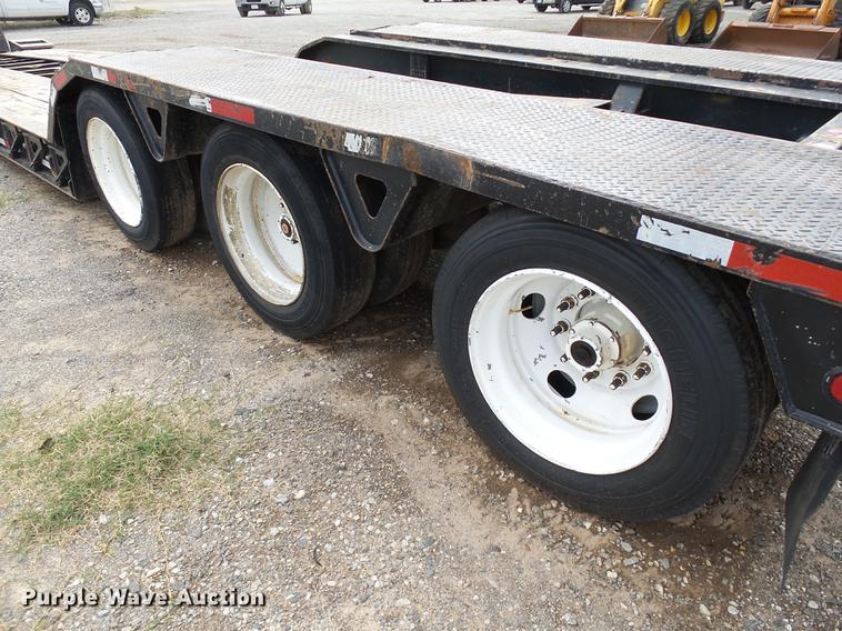 image for item DB4202 2004 Trail King Advantage TK110HDG-533 HG series lowboy equipment trailer