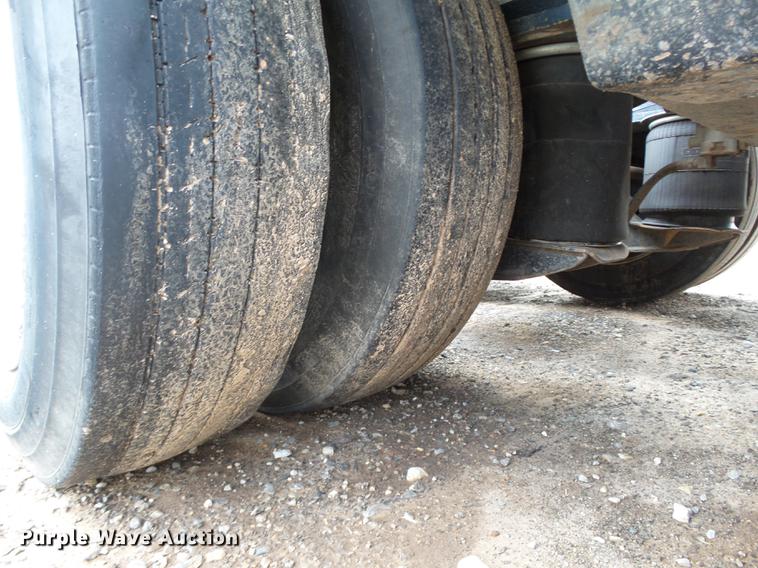 image for item DB4202 2004 Trail King Advantage TK110HDG-533 HG series lowboy equipment trailer