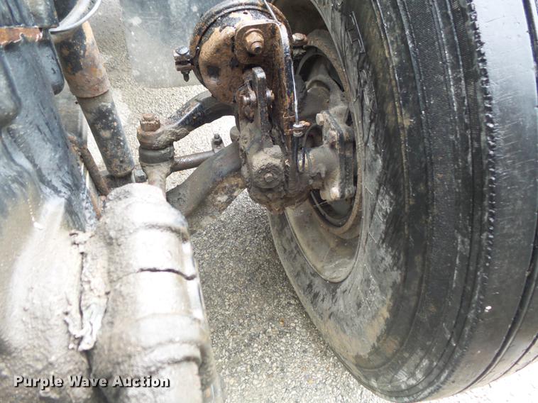 image for item DB6388 2000 Mack CH613 semi truck