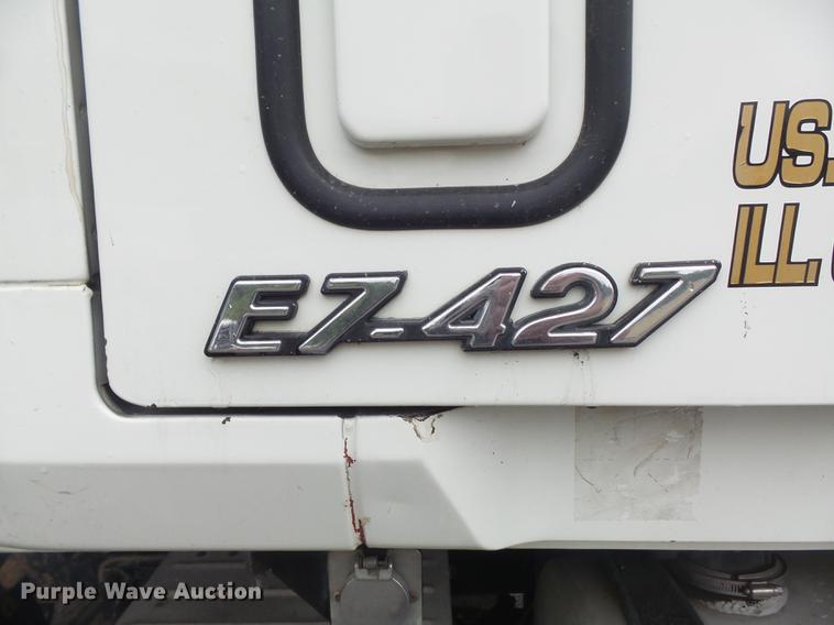 image for item DB6388 2000 Mack CH613 semi truck