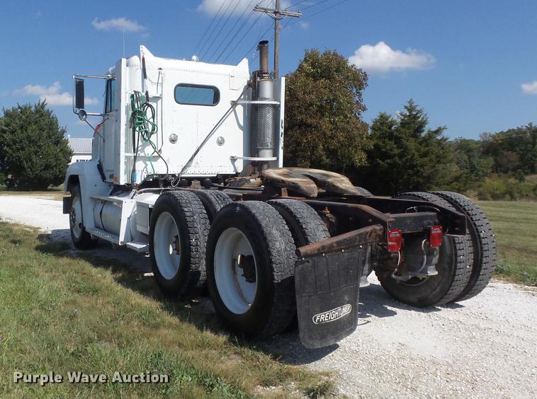 image for item DB6403 1994 Freightliner FLD semi truck