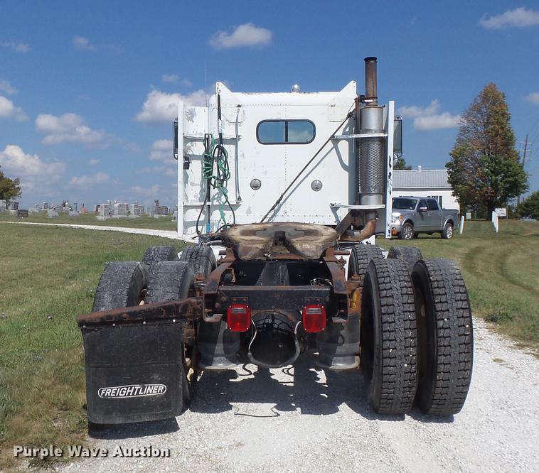 image for item DB6403 1994 Freightliner FLD semi truck