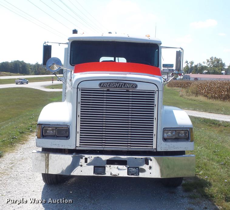 image for item DB6403 1994 Freightliner FLD semi truck