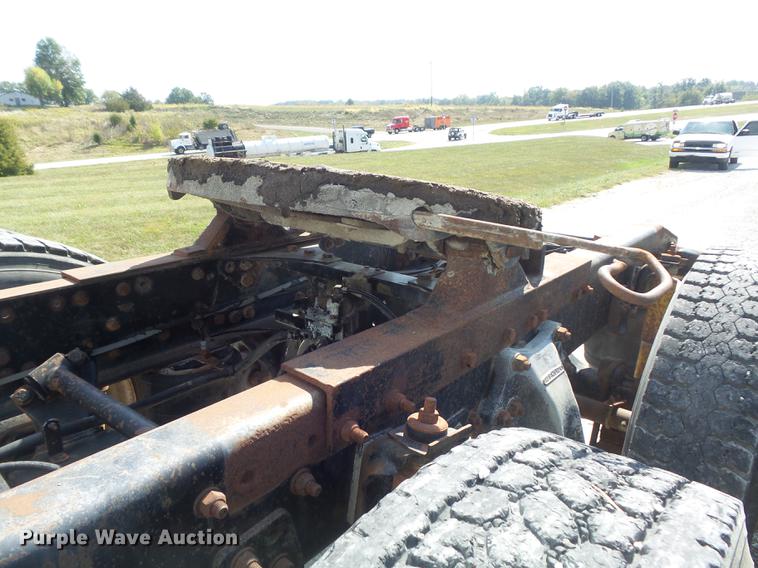 image for item DB6403 1994 Freightliner FLD semi truck