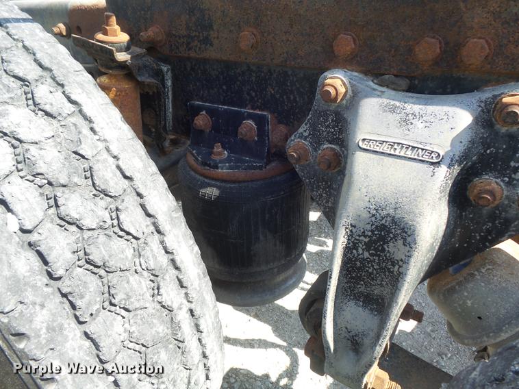 image for item DB6403 1994 Freightliner FLD semi truck