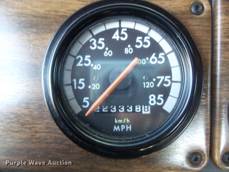 image for item DB6403 1994 Freightliner FLD semi truck