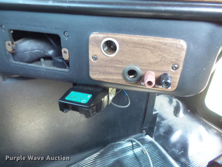 image for item DB6403 1994 Freightliner FLD semi truck