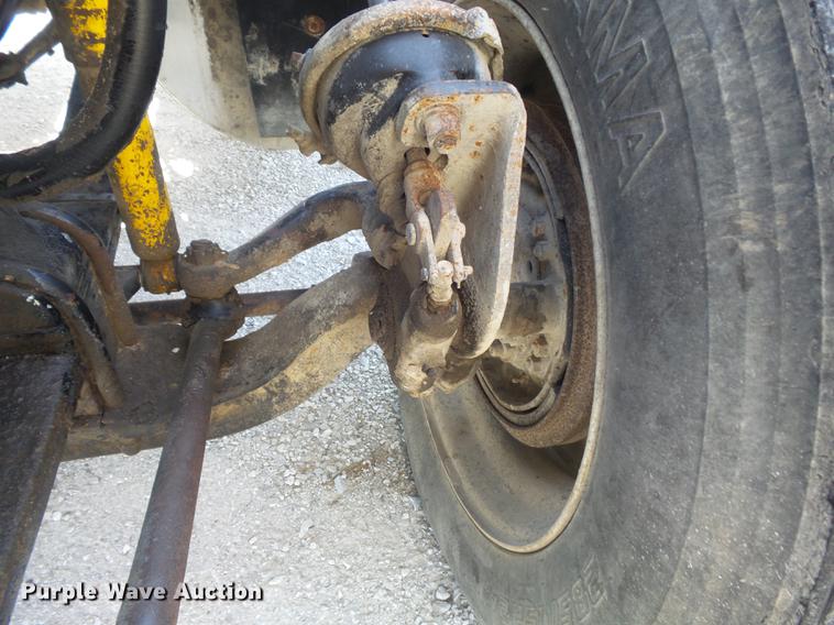 image for item DB6403 1994 Freightliner FLD semi truck