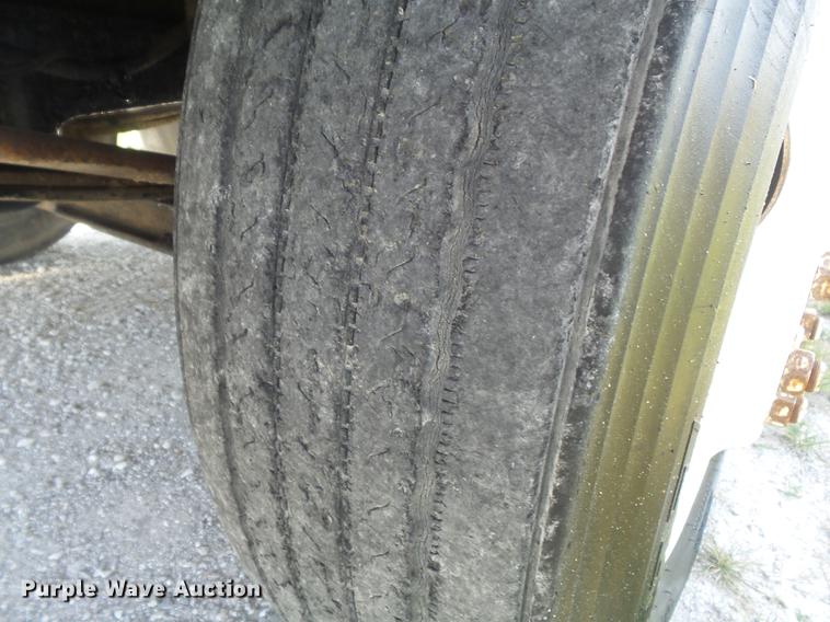 image for item DB6403 1994 Freightliner FLD semi truck