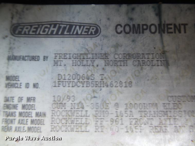 image for item DB6403 1994 Freightliner FLD semi truck
